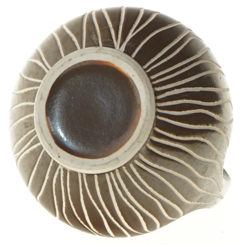 Keramikvase med hvide linjer (str. 15x11 cm)