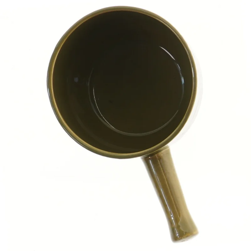 Grøn keramikskål med hank og fiske-motiv (str. 13x11 cm)