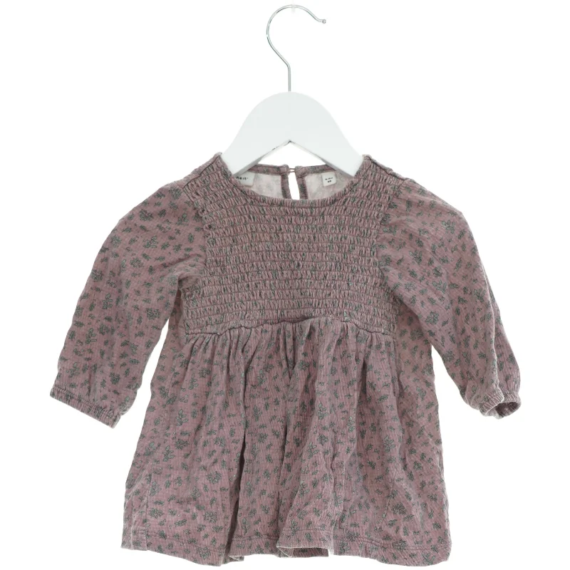 Kjole/bluse fra Name It (str. 68 cm)