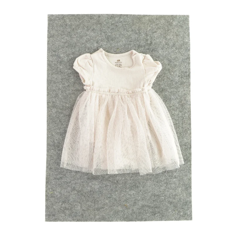 Kjole med tylskørt fra H&M (str. 62)