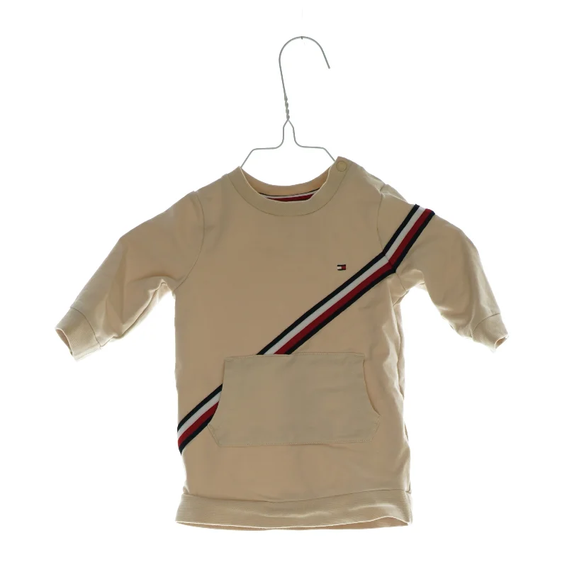 Trøje fra Tommy Hilfiger (str. 62)