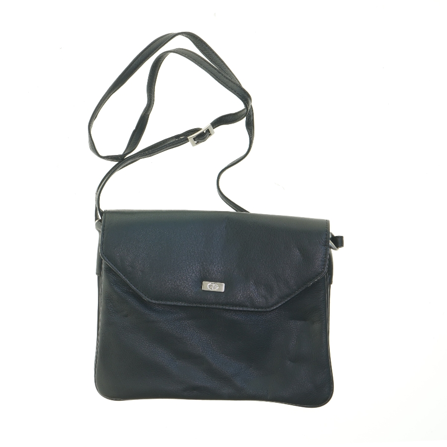 Sort skuldertaske ny, fra Bon Goût (str. 27x22 cm)