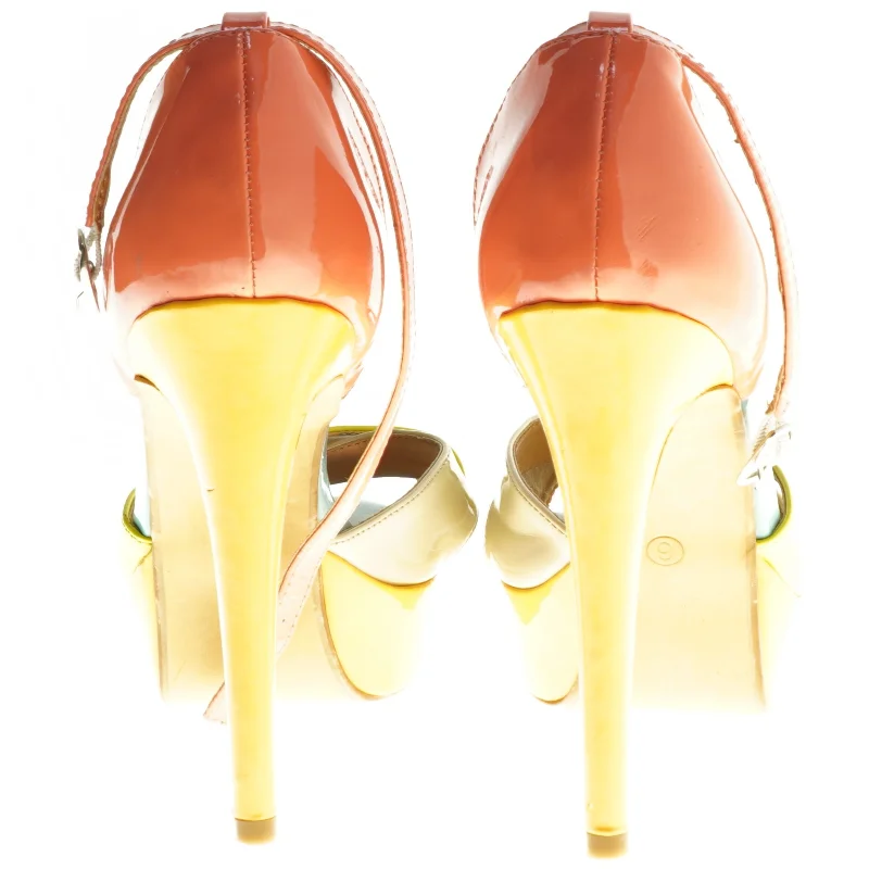 Farverige højhælede sandaler fra Spot On (str. 36-37 )