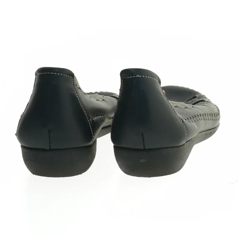 Dame lædersko med stikninger i størrelse 37 fra Vainer (str. 37 )