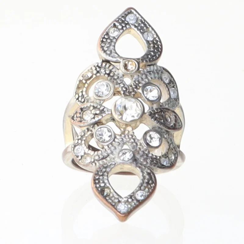 Dekorativ ring med sten (str. Ø 51 mm)