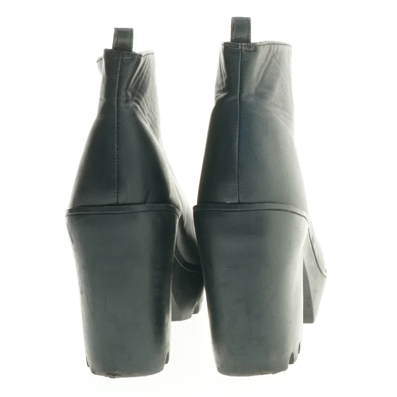 Sort ankel støvle med lynlås (str. Længde, 23 cm)