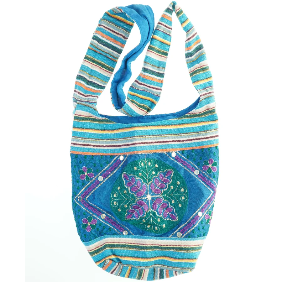 Broderet stofskuldertaske (str. 40x33 cm)