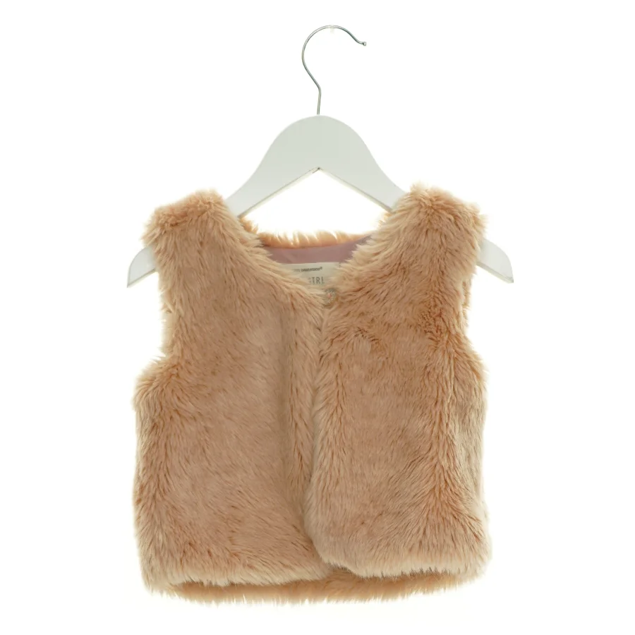 Vest i fake fur fra Young dimension (str. 86 cm)