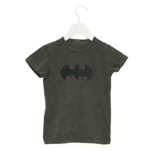 T-Shirt med Batman logo (str. 116 cm)