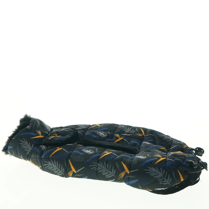 Foret hundevinterfrakke fra More (str. 26)