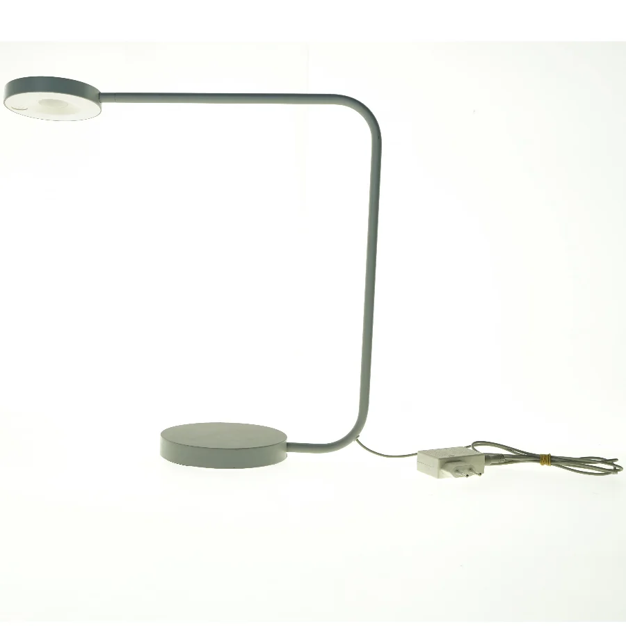 LED skrivebordslampe fra IKEA (str. H 44 cm b 46 cm)
