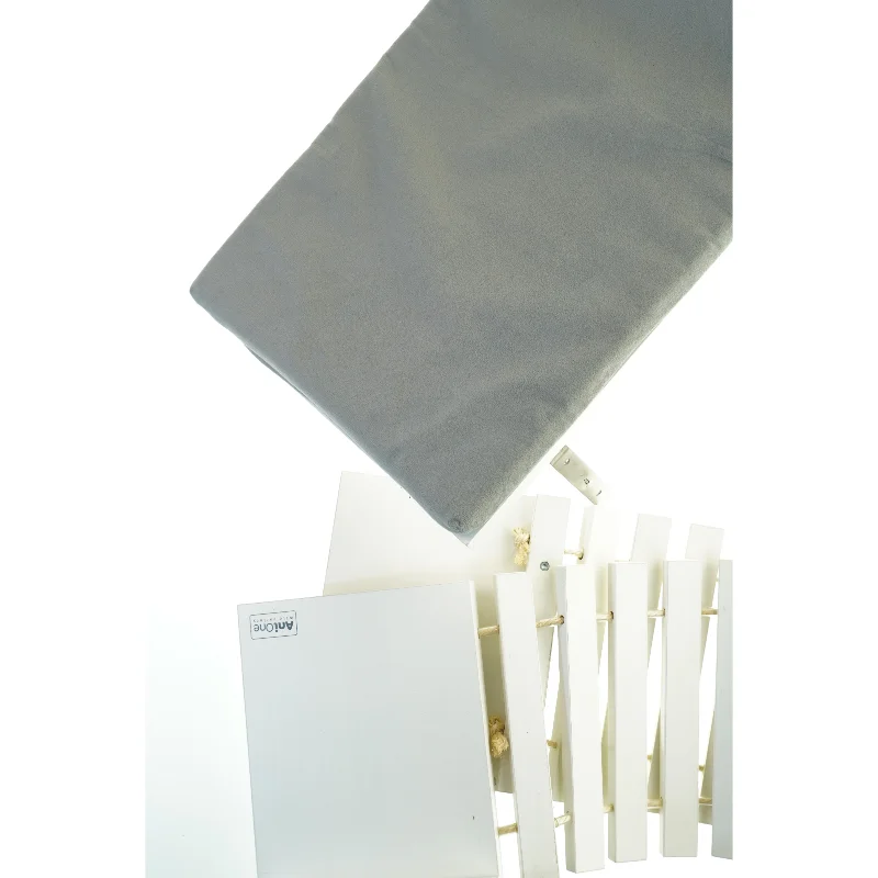 Katte seng og hængebro fra Anione