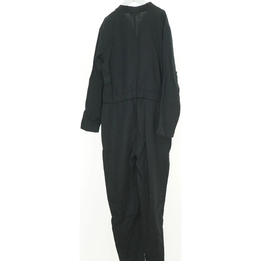 Buksedragt fra Molo (str. 164 cm)