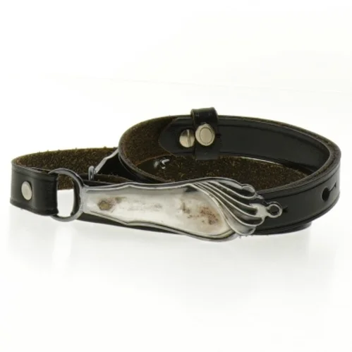 Bælte i læder med sølvspænde