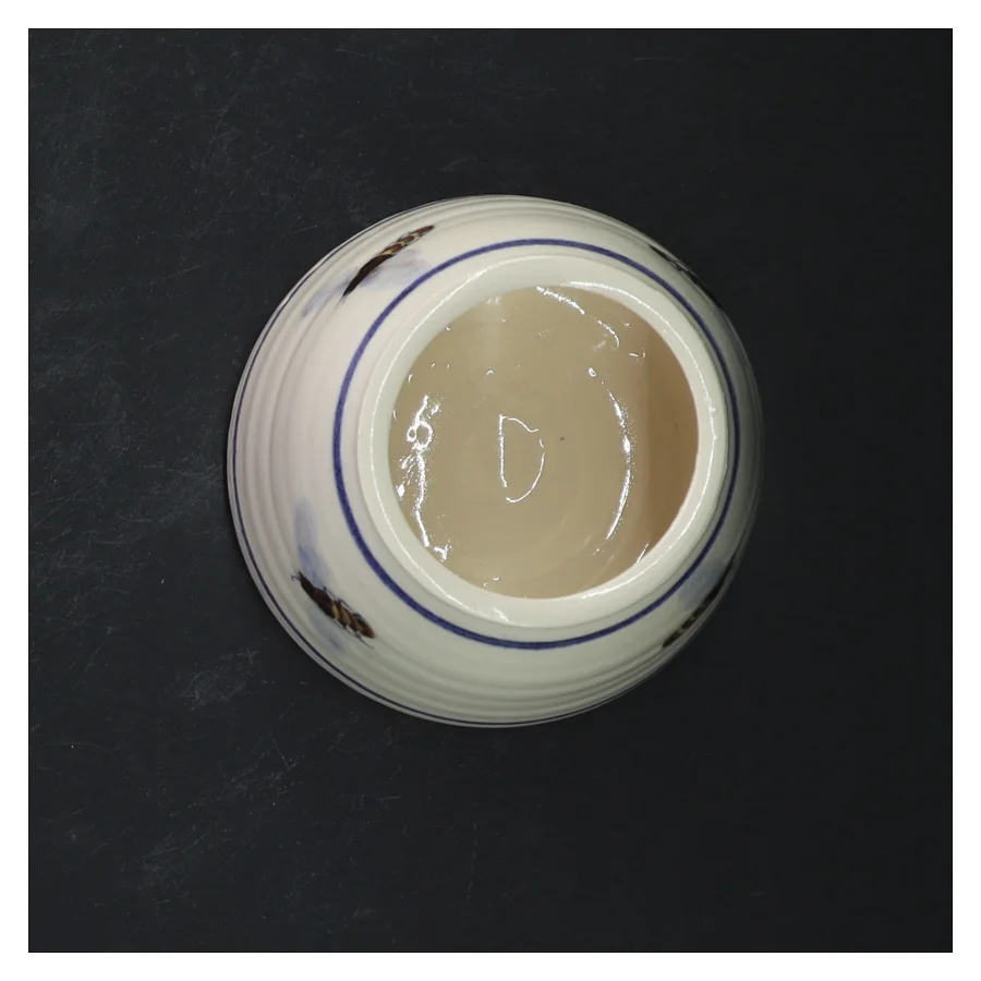 Keramisk bi krukke med låg (str. 14 cm)