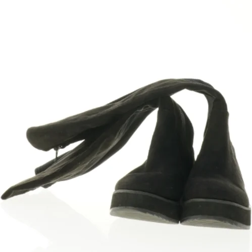 Sorte knæhøje støvler (str. 37)