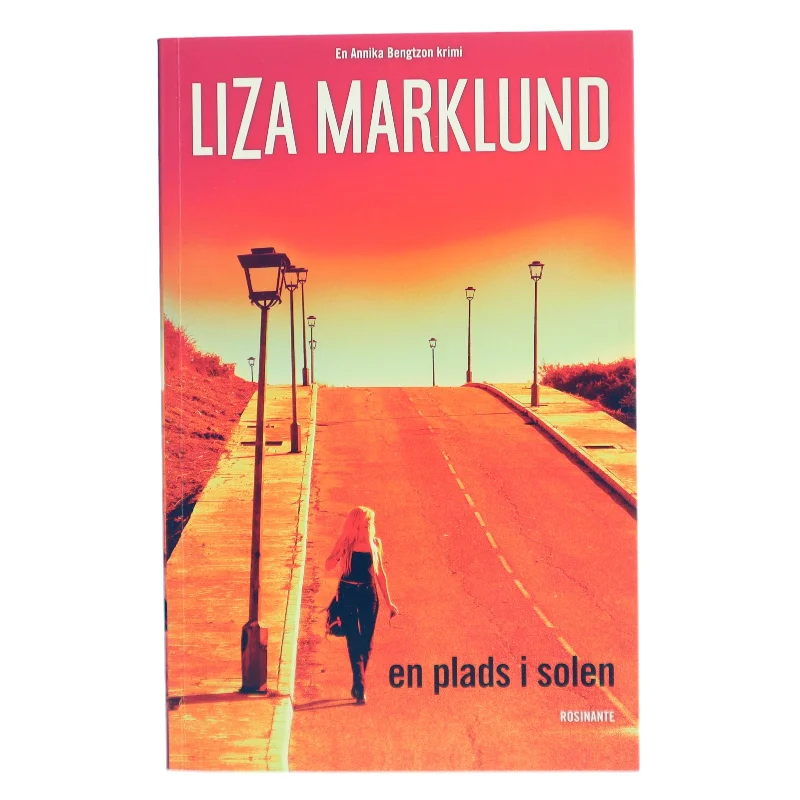 En Plads I Solen af Liza Marklund (Bog)