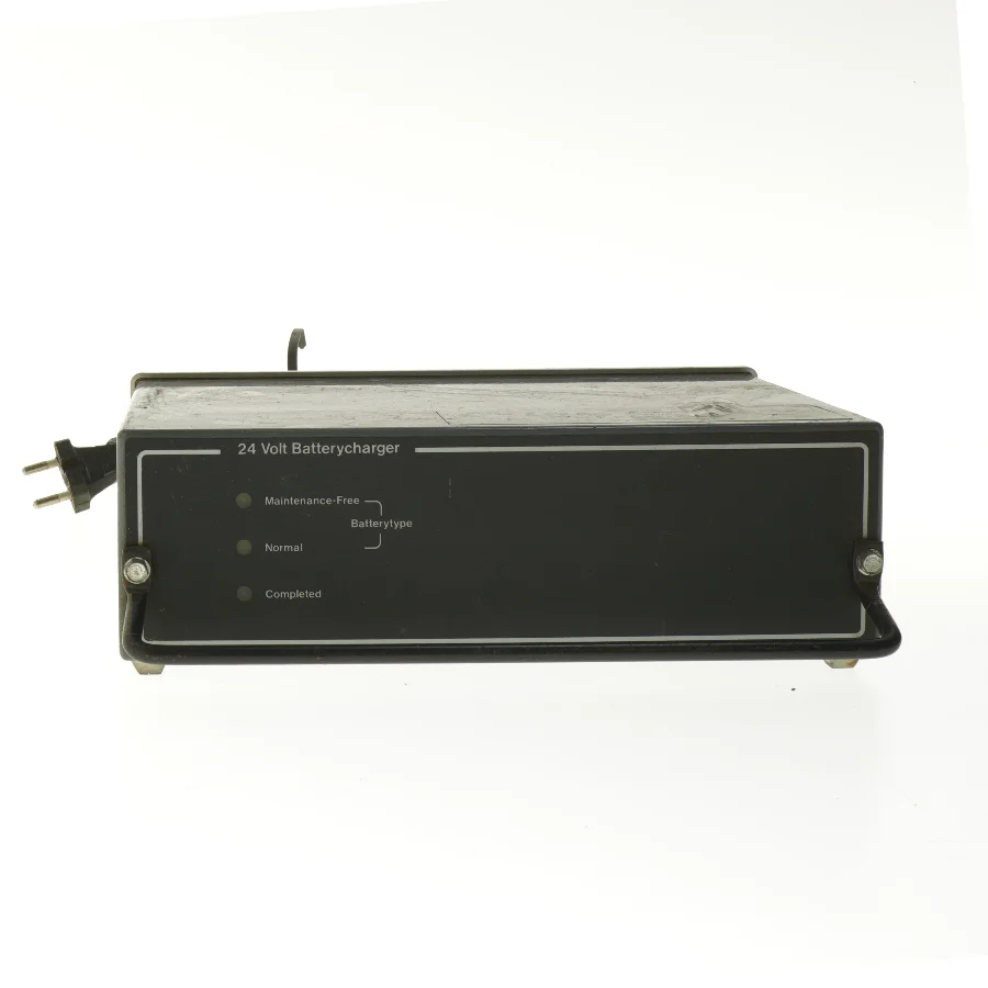 24 volt batterioplader (str. 21x24,5 cm)