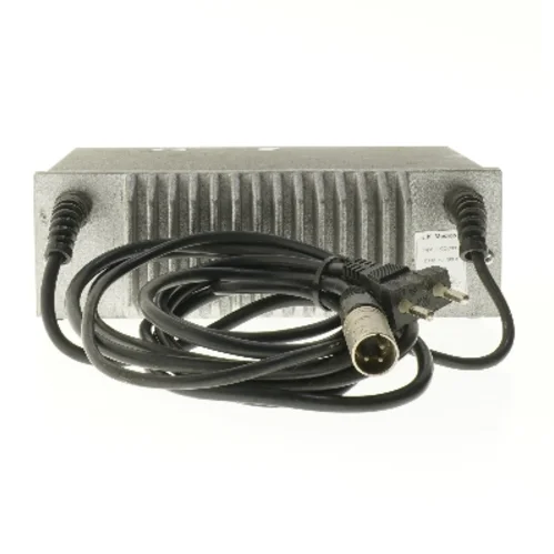 24 Volt batterioplader fra J.K. Medico (str. 19,5x25 cm)