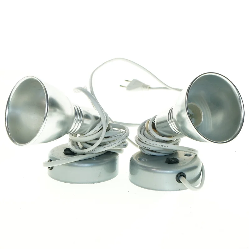 Sølvfarvede spotlamper (str. 8 cm, diameter 15 cm lang)