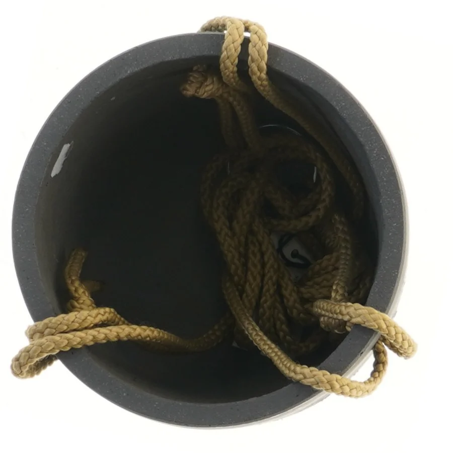 Rund potte med snor fra Potterypots (str. Ø 15 cm)