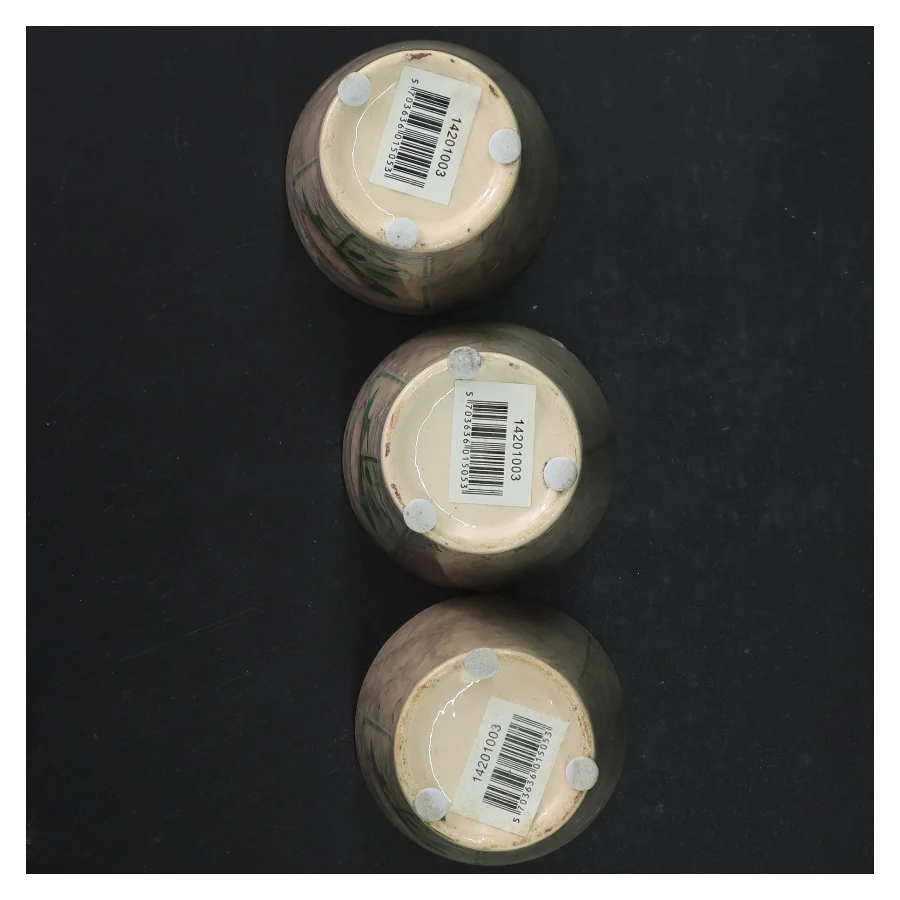 Keramikkrus og -kopper med blomstermotiv (str. 7x7,5 cm)