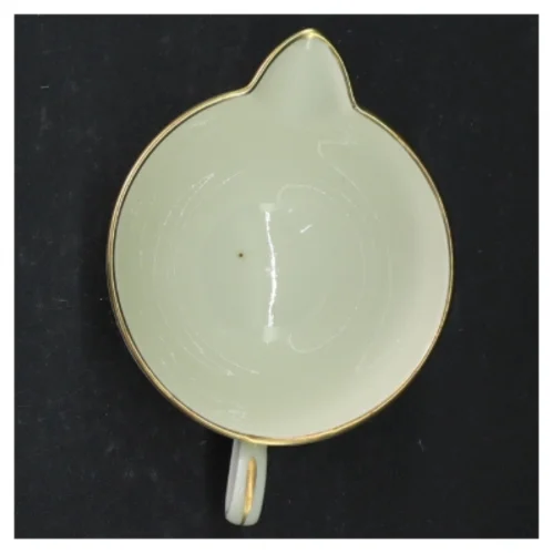 Porcelæns flødekande med blomstermotiv fra B&G