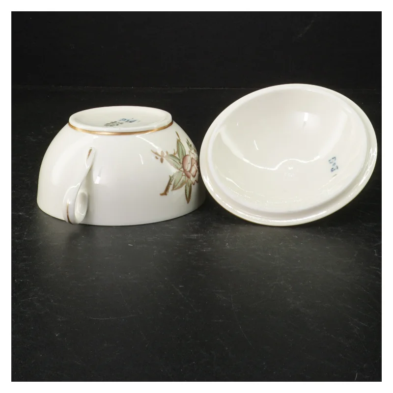 Porcelæn suppeterrin med låg og blomstermotiv fra B&G