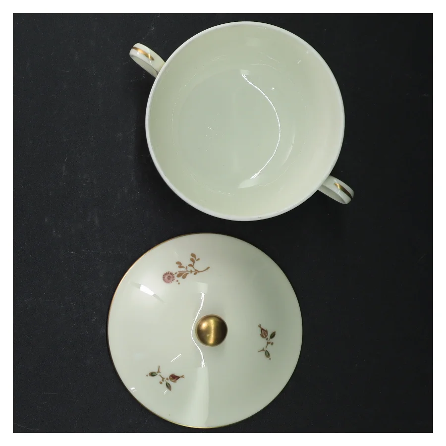 Porcelæn suppeterrin med låg og blomstermotiv fra B&G
