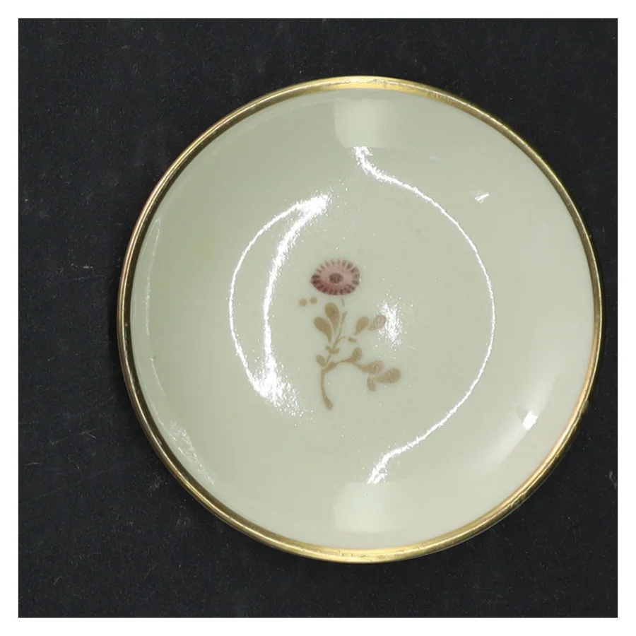 Porcelænsfad med blomstermotiv fra B&G