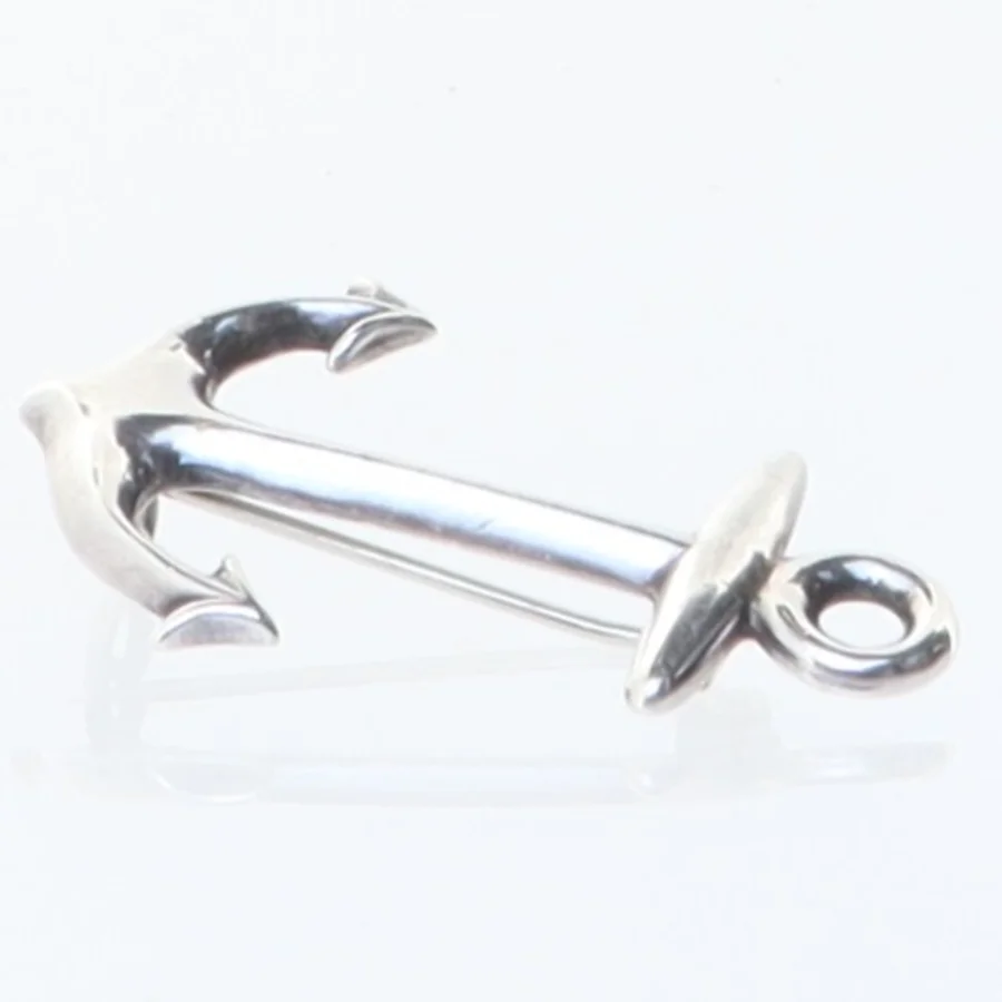 Sølvbroche i form af anker