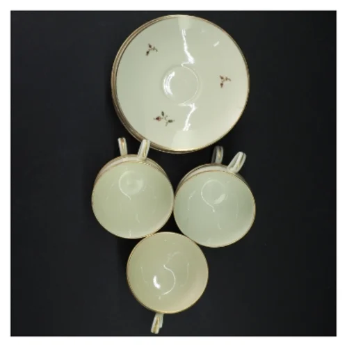 Porcelænskopper med underkopper fra B&G