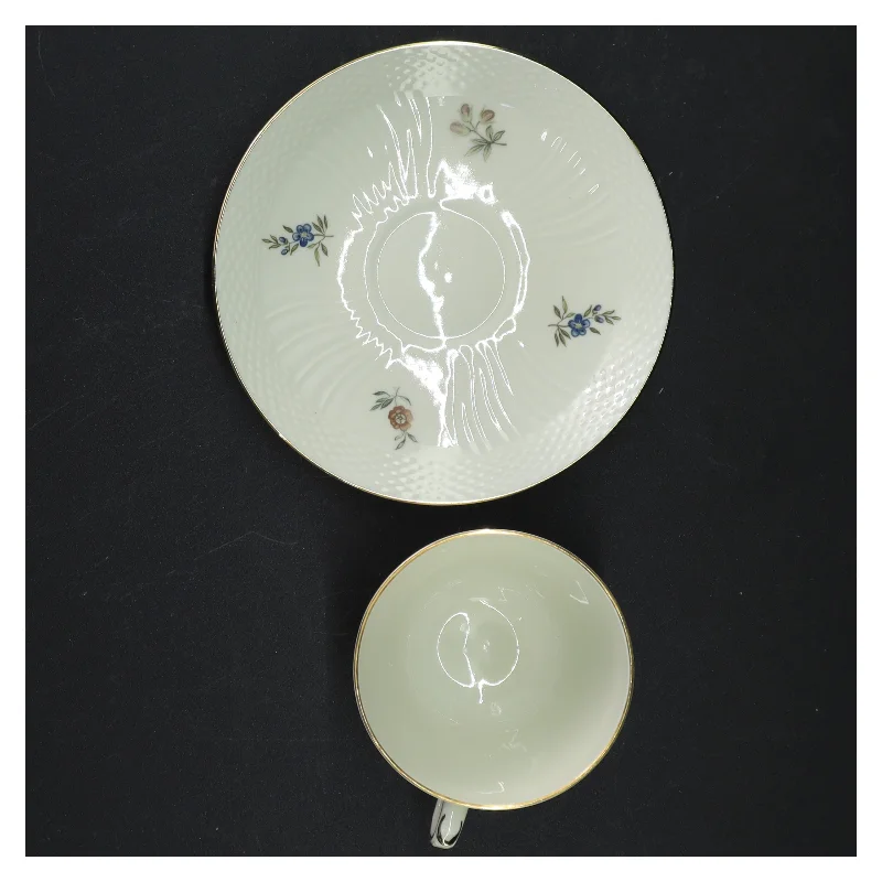 Porcelænskop og underkop sæt fra Royal Copenhagen