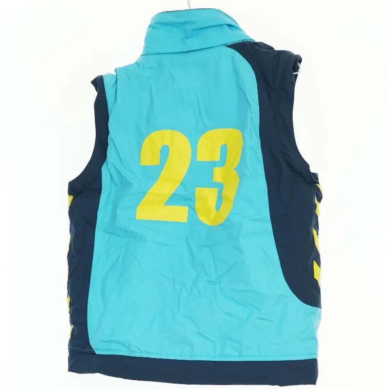 Vest fra Hummel (str. 122 cm)