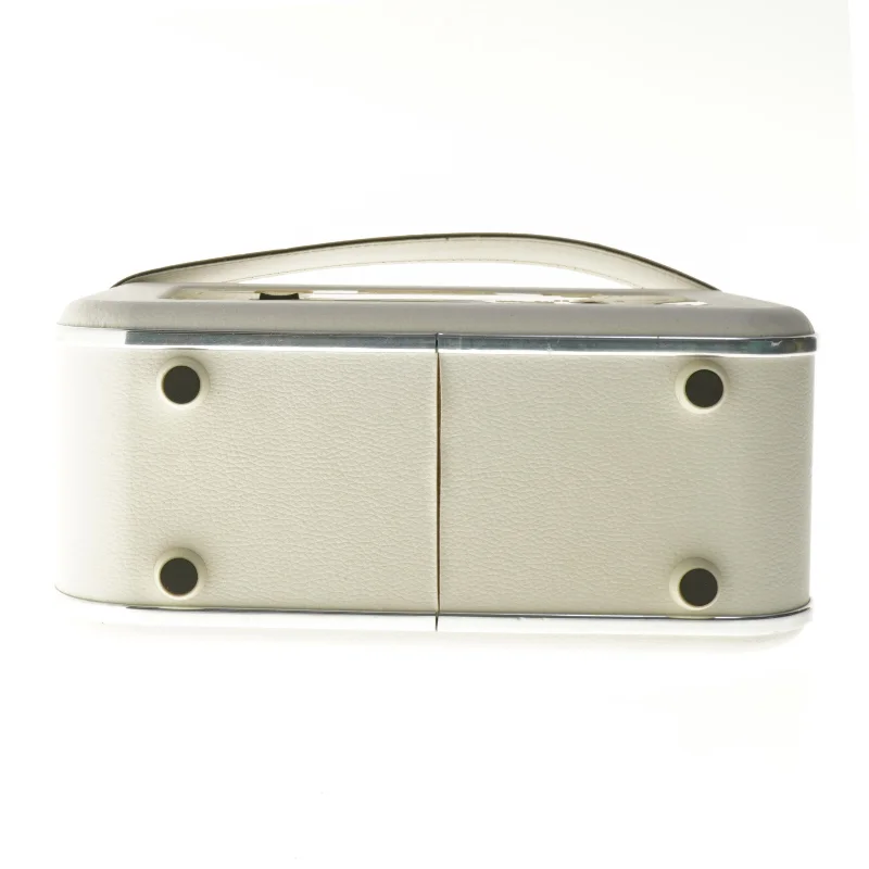 Memphis radio med adapter fra Memphis (str. 26x12x16 cm)