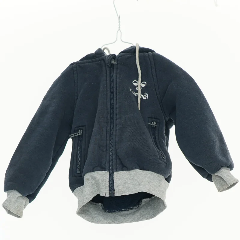 hættetrøje fra Hummel (str. 80 cm)