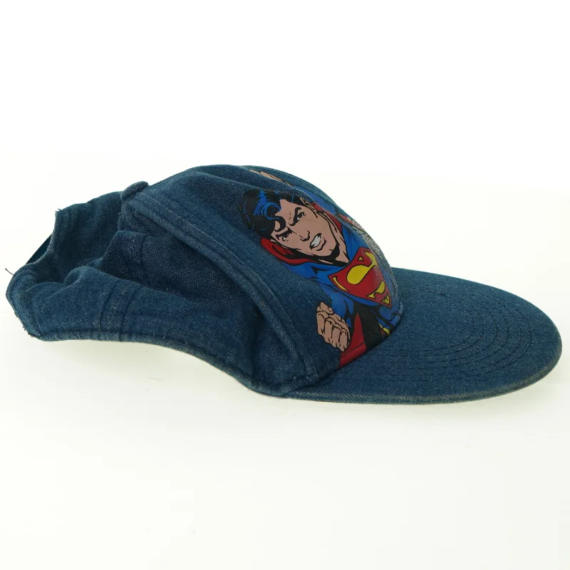Superman kasket fra H&M (str. 122)
