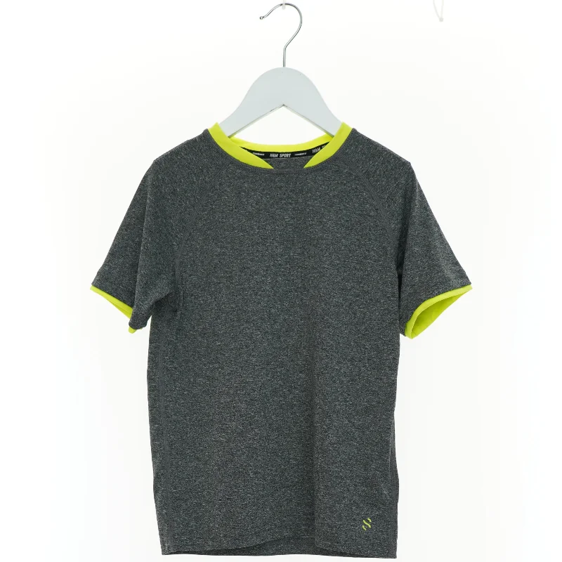T-Shirt fra H&M (str. 122 cm)