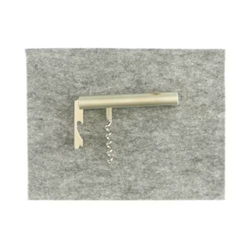 Vinoplukker stadig i æske 