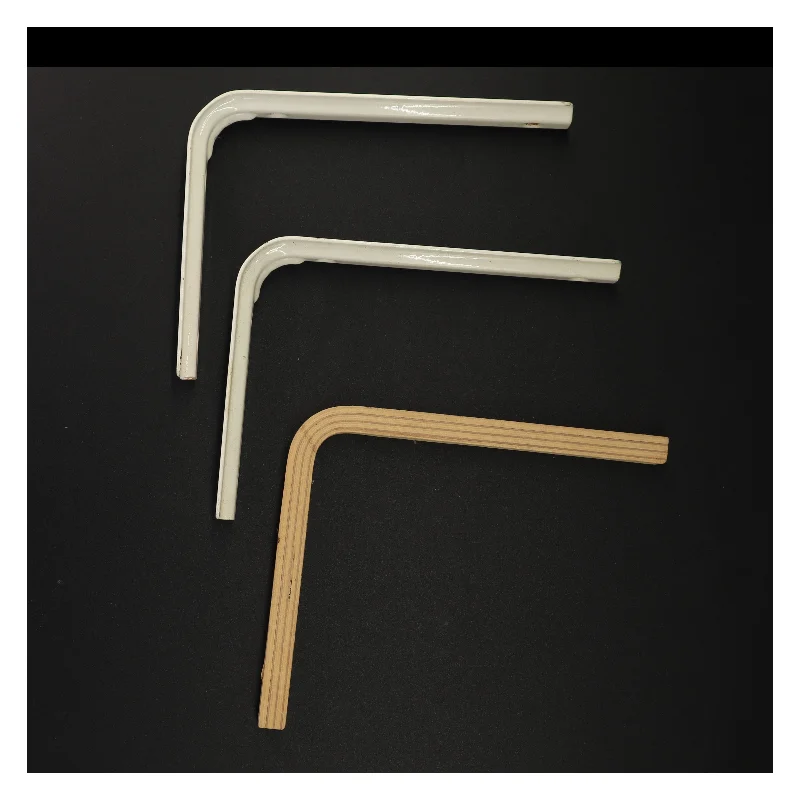 3 Hyldeknægte, metal og træ (str. 19 x 15 cm)