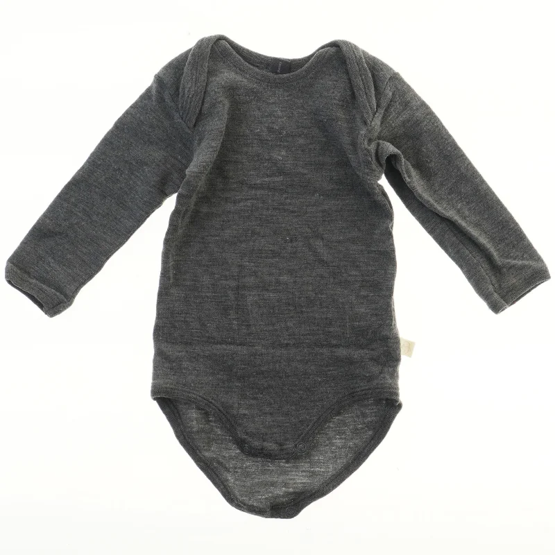 Grå bodystocking fra Dilling (str. 74)