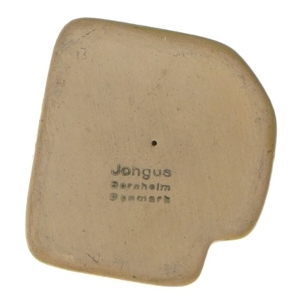 Keramisk røgeri fra Bornholm fra Johgus (str. 6,5x6,5 cm)