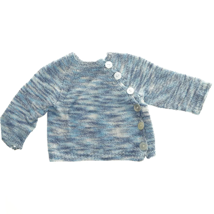 Håndstrikket Babybluse med knapper (str. bryst 26 cm, længde 25 cm)