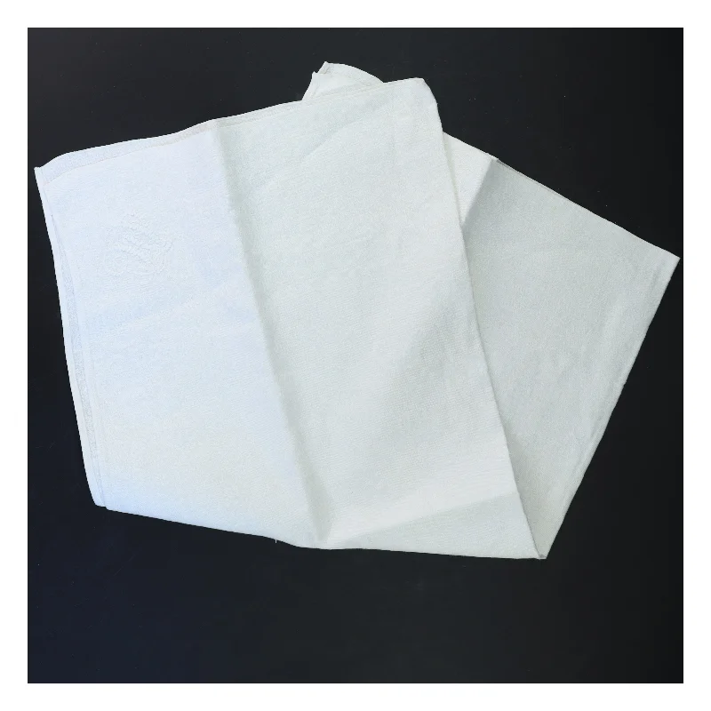 Hvid serviet (str. 57x56 cm)