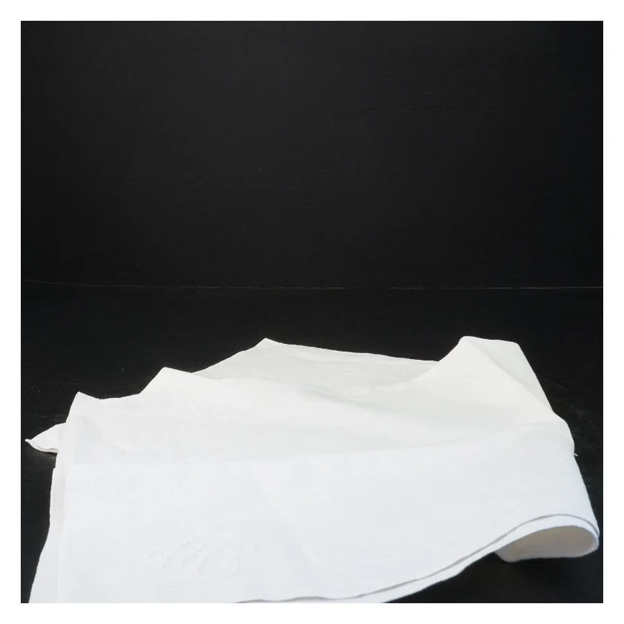Hvid serviet (str. 57x56 cm)
