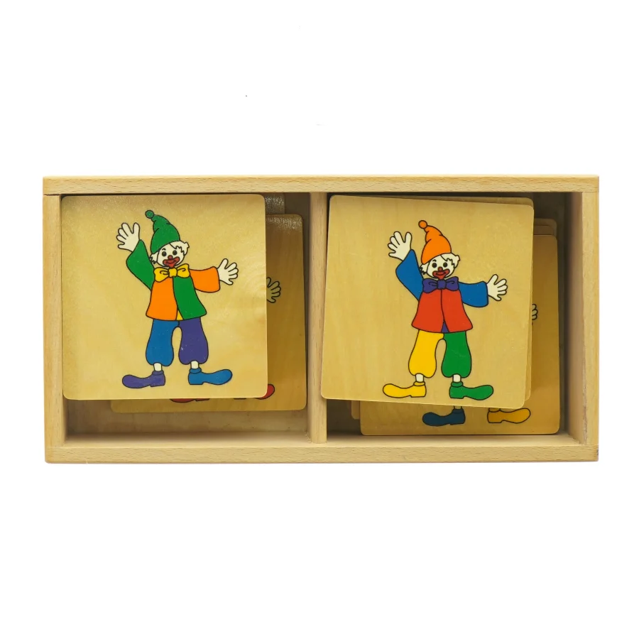 Træhuskespil med klovnefigurer (str. 24 x 12 cm)