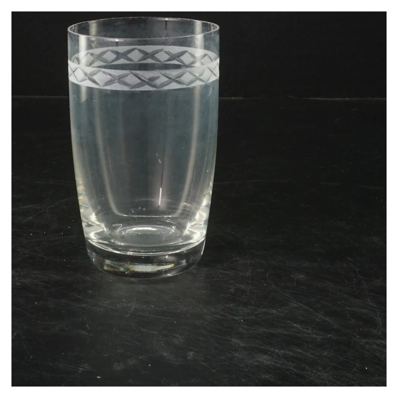 Glas med mønstret kant (str. 12x7,5 cm)