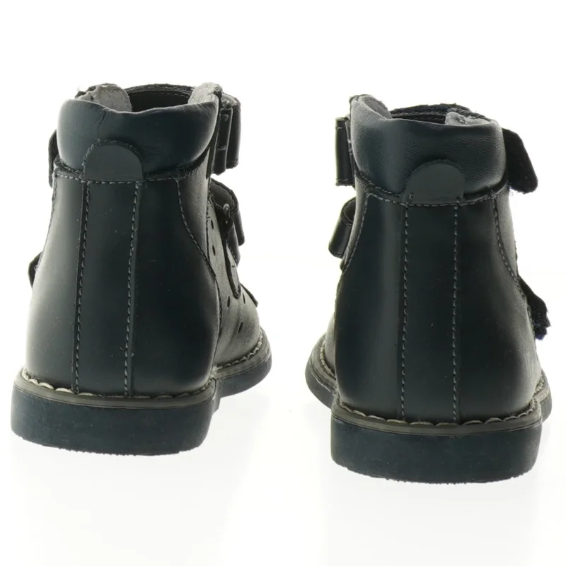 Sorte børnesko str 25. Nye