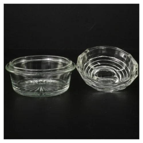 Glas serveringsskål med låg (str. 11 cm)