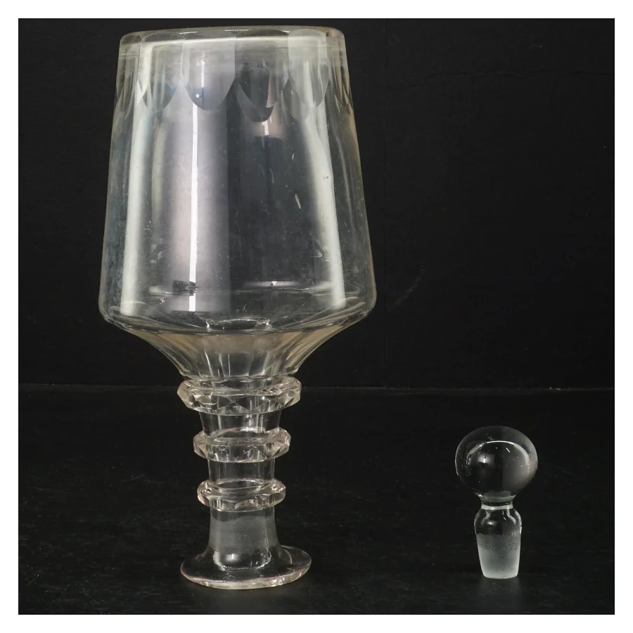 Antik Glas karaffel med prop (str. 22 cm)